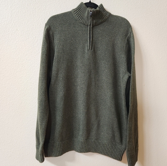 Eddie Bauer 100% Cotton Quarter Zip Sweater in Green with Contrast Collar - Picture 2 of 10